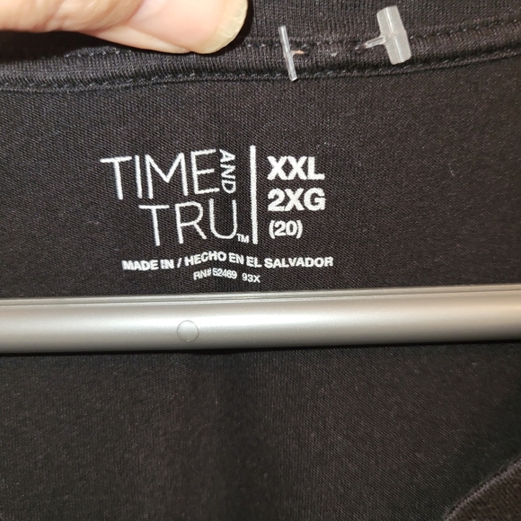 4 XXL Womens Tees - Picture 2 of 9